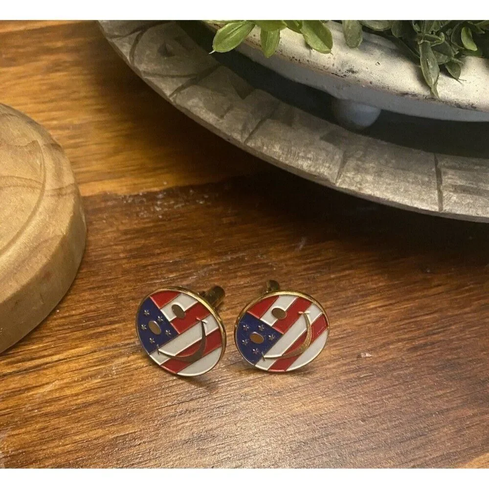 T. DUBOIS Cufflinks Cuff Links SMILEY FACE AMERICAN FLAG Round Enamel GOLD TONE